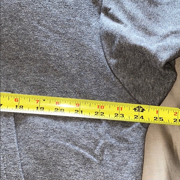 Nike sweatshirt - Picture 4 of 9